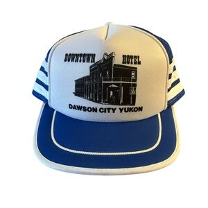 Vintage Yukon Trucker Hat – Classic Retro Adventure Style